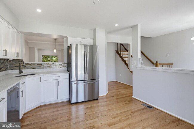 Building Photo - 7779 Chatfield Ln