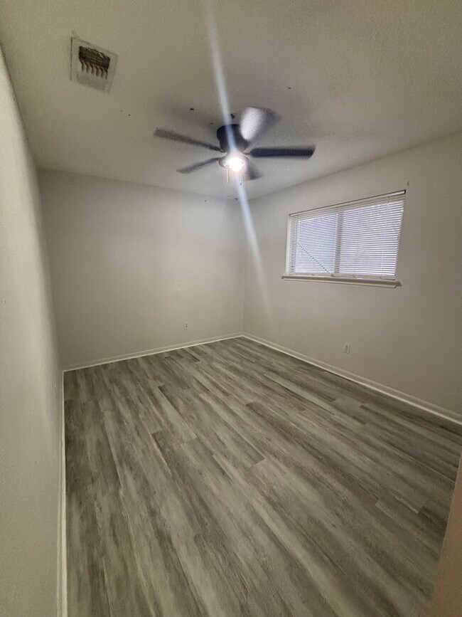 Building Photo - 10227 Autumn Meadow Ln