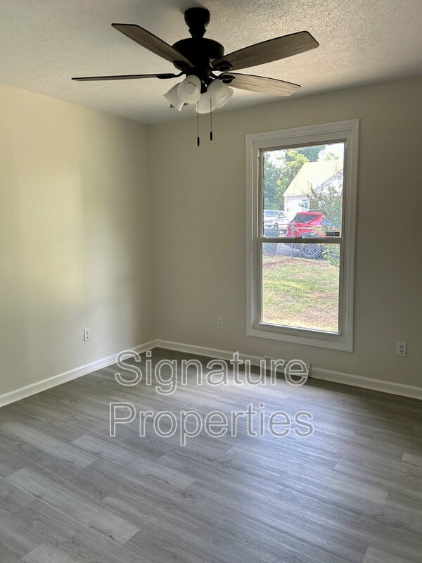 Building Photo - 412 Virginia St