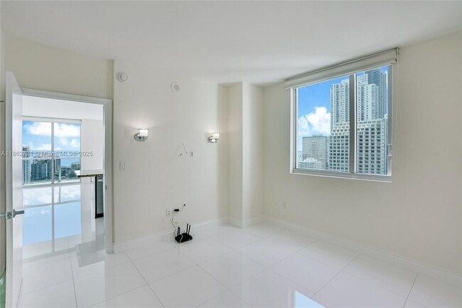 Building Photo - 500 Brickell Ave