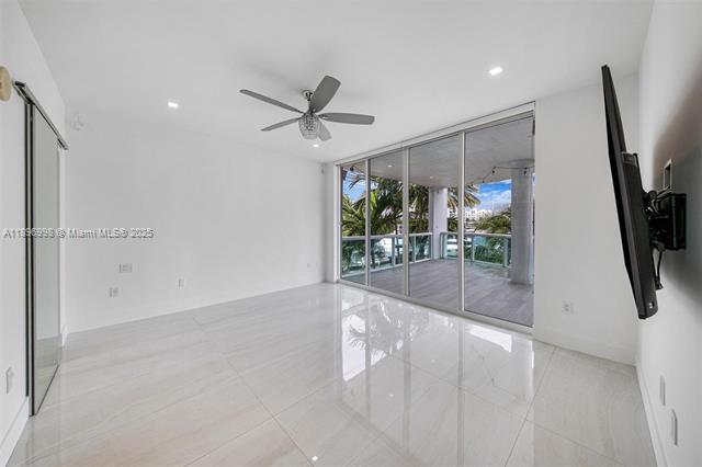 Building Photo - 360 CONDO