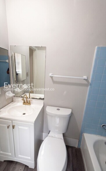Building Photo - 596 Crestmont Ct