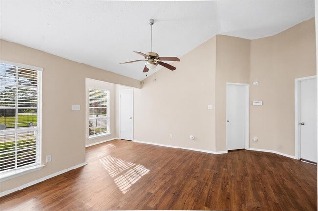 Building Photo - 1026 Melford Ave