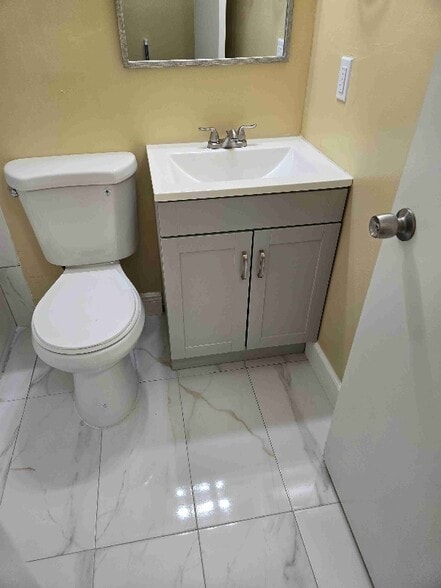 Building Photo - 716 SW 9th St