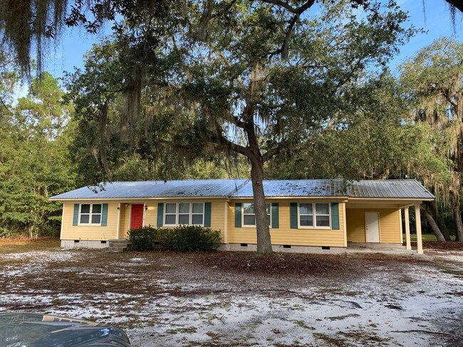 Primary Photo - Country Setting 3/2 Located in Lake Park, GA