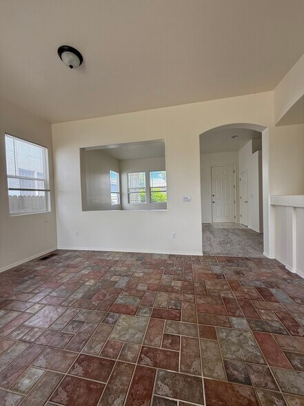 Great Room - 1640 Cattlemen Ct