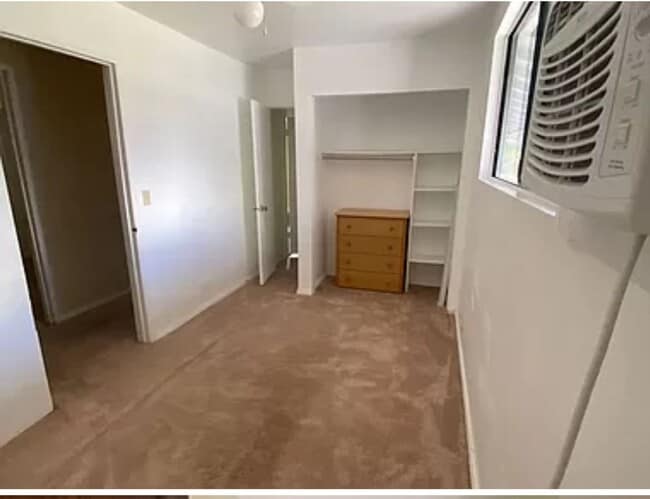 Building Photo - Spacious two-bedroom, two-bathroom apartme...