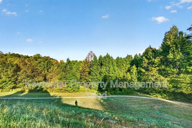 Building Photo - 6219 Black Willow Dr