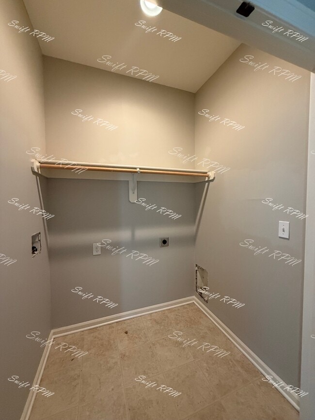 Building Photo - 7532 McCoy St