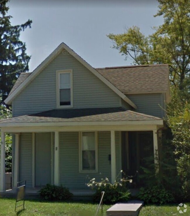 Building Photo - 1601 Grove St