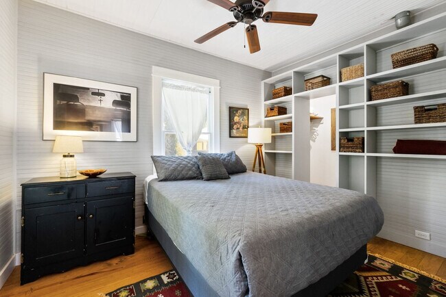 Building Photo - 30 Magnolia Dr