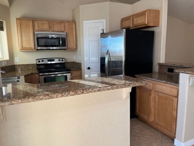 Building Photo - 3 Bedroom - 2 Bath Home