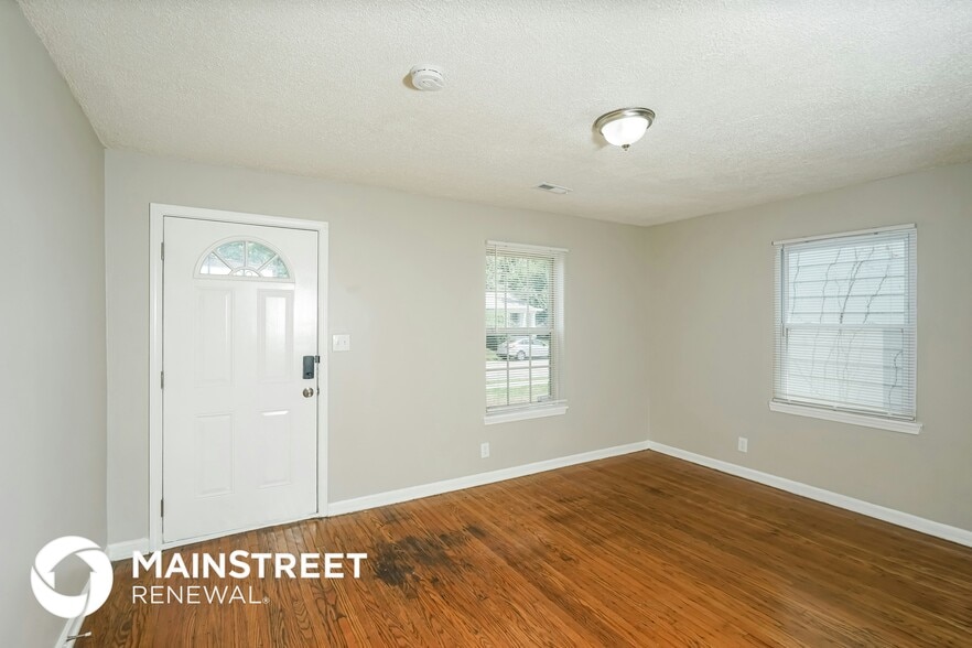 Building Photo - 3622 W Jefferson St