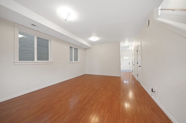 Building Photo - 1512 SE 117th Ave