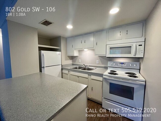 Building Photo - 802 Gold Ave SW