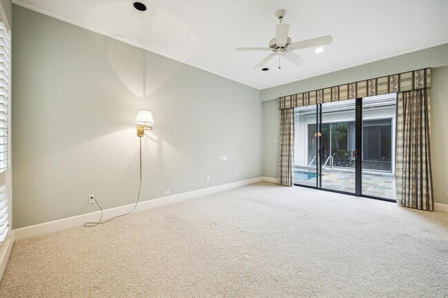 Building Photo - 5134 Longmont Dr