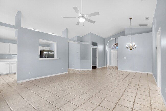 Building Photo - 2340 Commodores Club Blvd