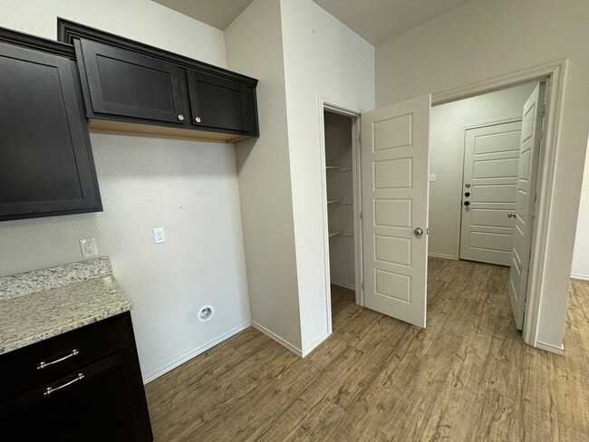Building Photo - Cooper ISD- Luxury Duplex in Southwest Lub...