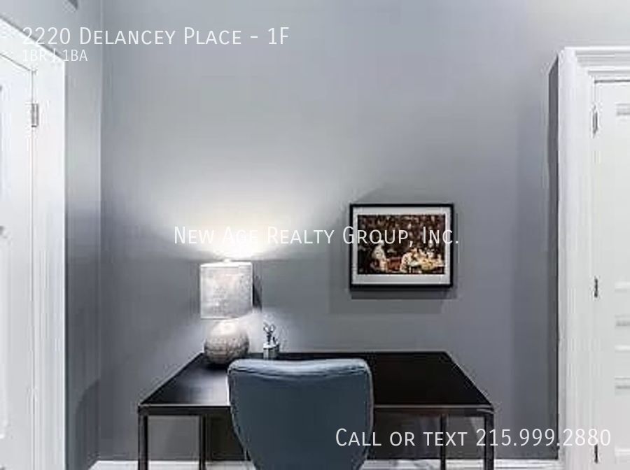 Building Photo - 2220 Delancey Pl