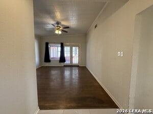 Building Photo - 606 Elkhorn Dr