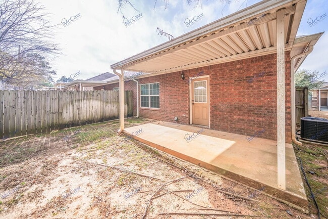 Building Photo - 1612 Stanley Drive