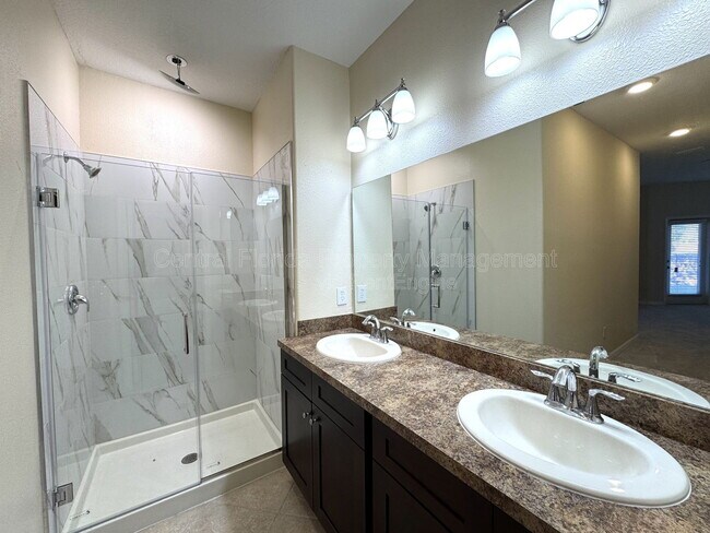 Building Photo - 3308 Rodrick Cir