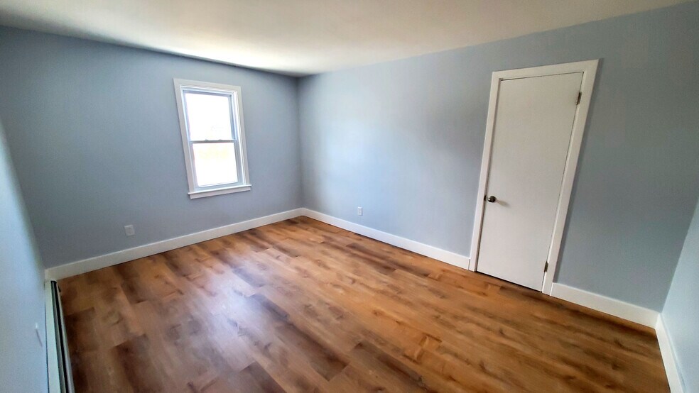 Bedroom - 44 Fairview St