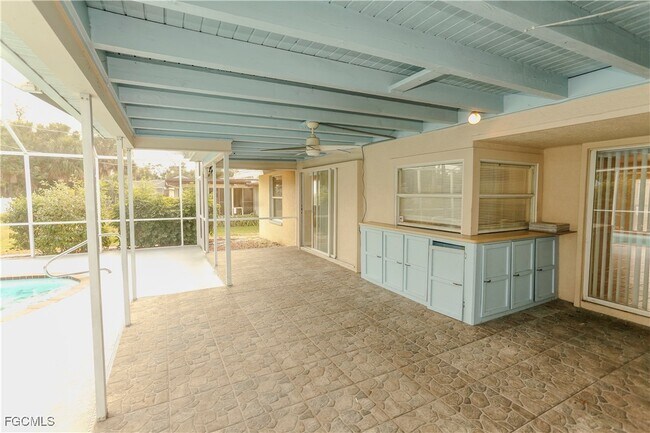 Building Photo - 1366 Nimrod St