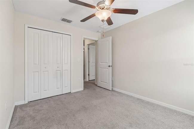 Building Photo - 10687 Lake Montauk Dr