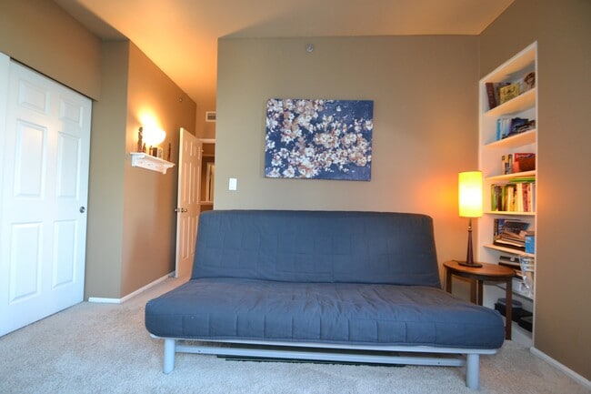 Building Photo - 2600 2nd Ave