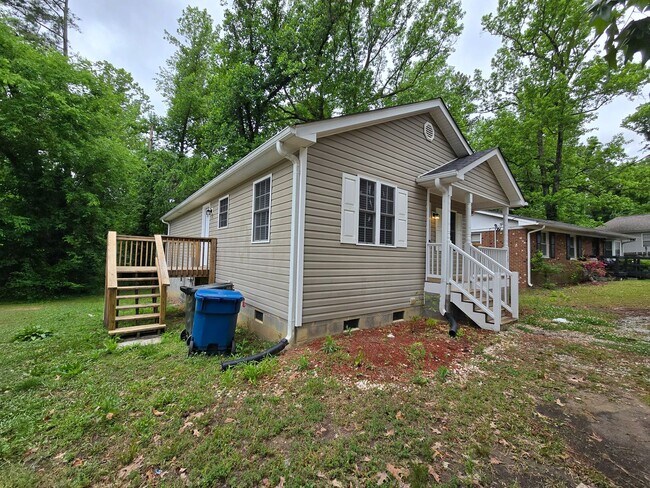 Building Photo - !!!!300 Off Rent!!! Updated 3BR 2BA Home w/ Central A/C • Wood Deck in Durham