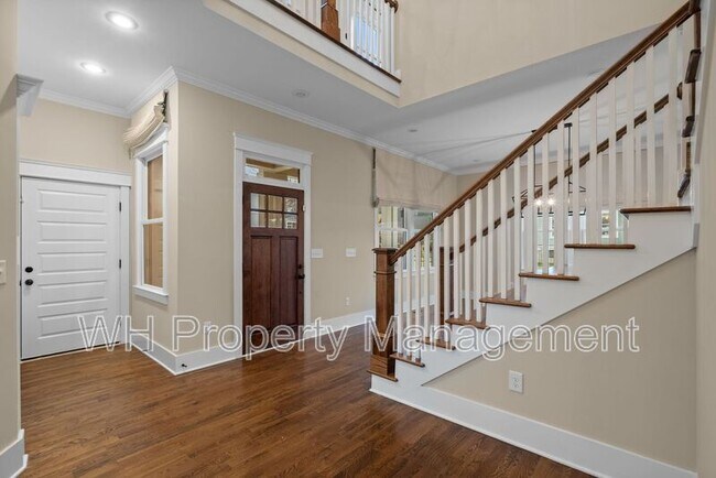 Building Photo - 311B 54th Ave N