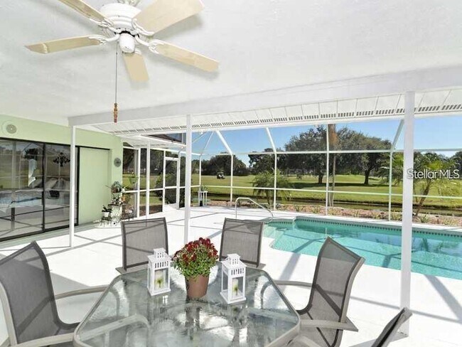 Building Photo - 4841 Palm Aire Dr