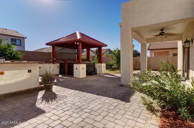 Building Photo - 41309 W Cielo Ln