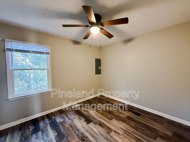 Building Photo - 1703 Natchez Loop