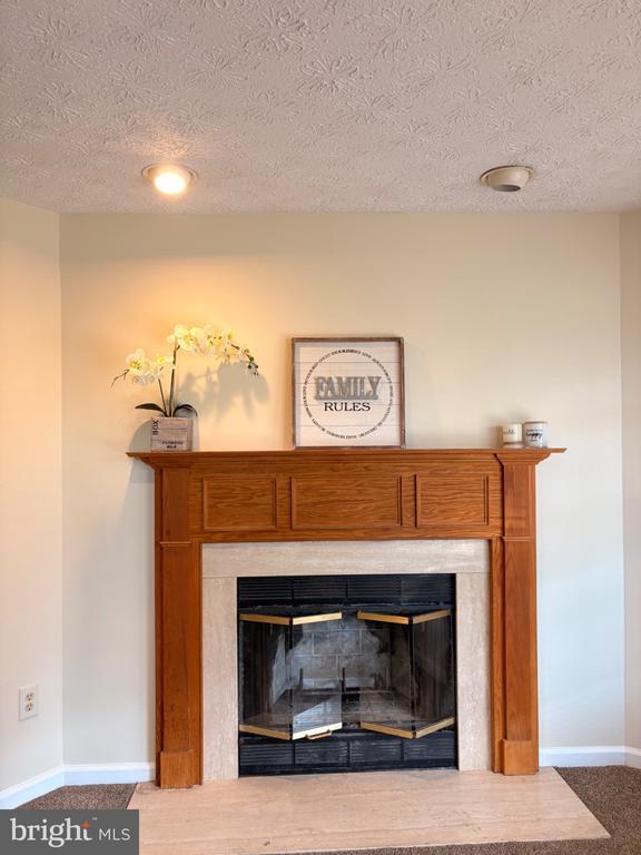 Building Photo - 2120 Commissary Cir