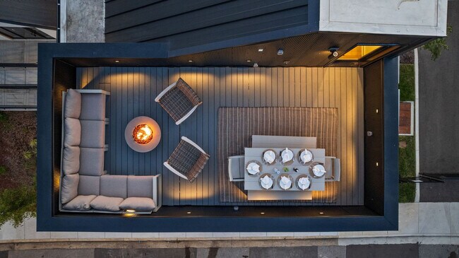 Building Photo - 1117 3rd Ave S