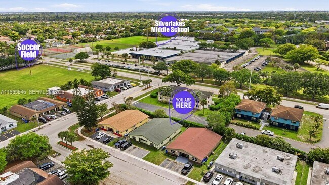 Building Photo - 7604 SW 10th Ct