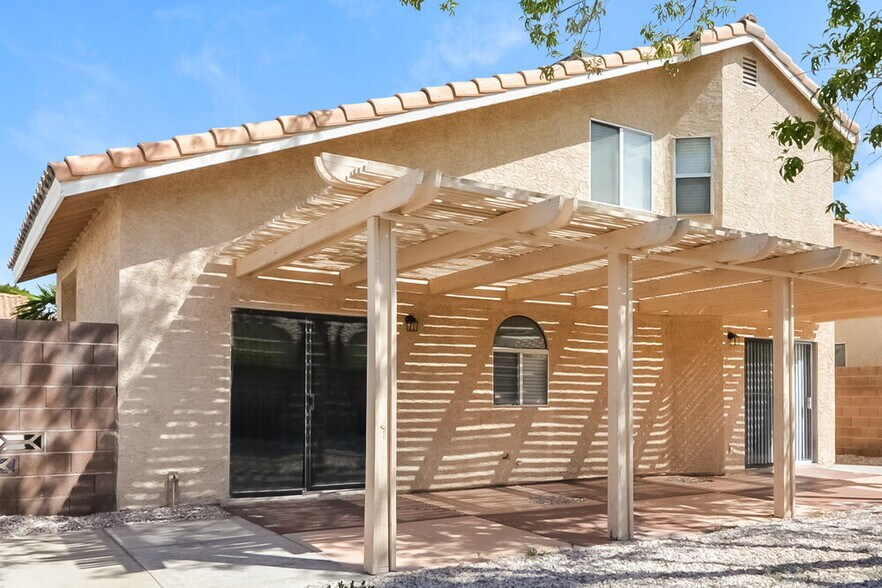 Building Photo - 763 Butternut Ct