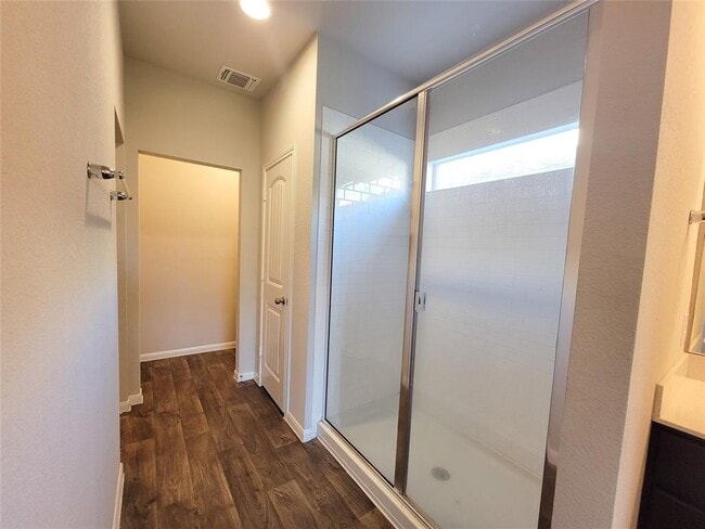 Building Photo - 13925 Heywood Dr