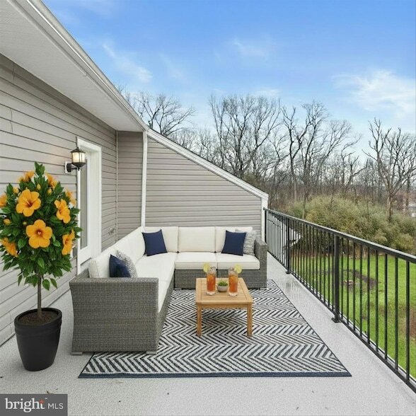 Building Photo - 304 Sweetbay Rd