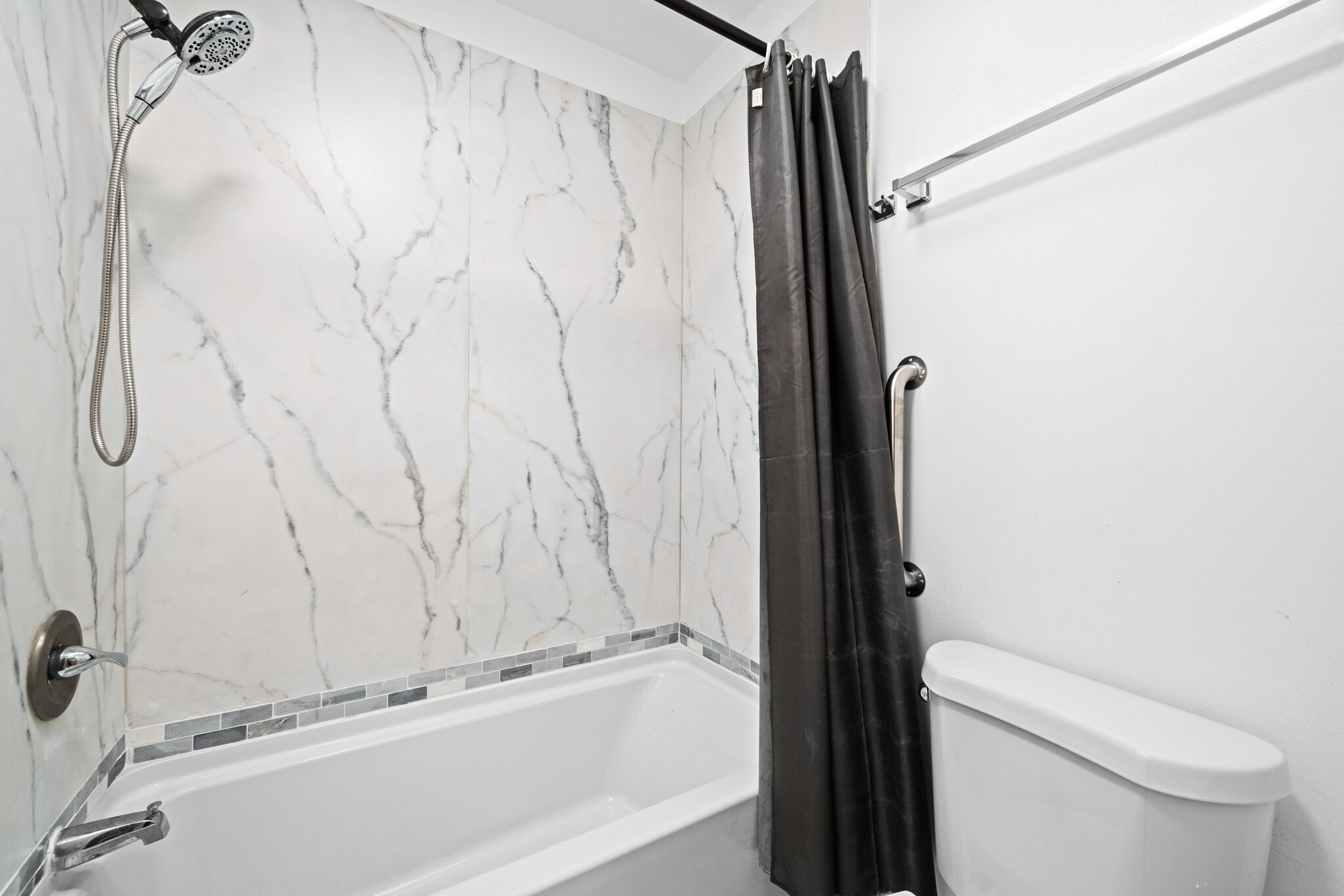 Bathroom - 12801 Moorpark St