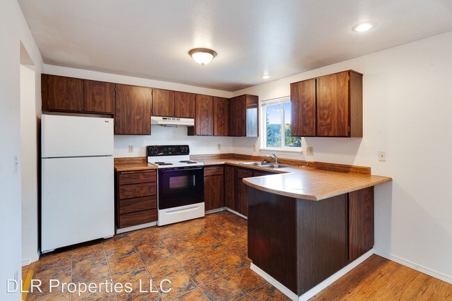 Building Photo - 1001 Emma Ave