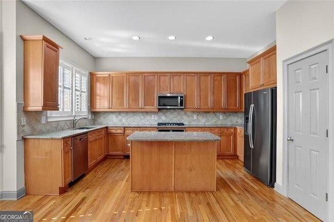 Building Photo - 3006 Riverstone Tr