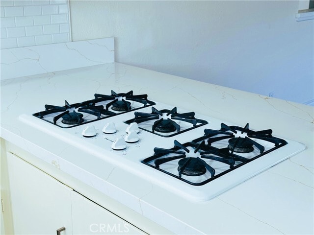 Building Photo - 2105 E Petunia St