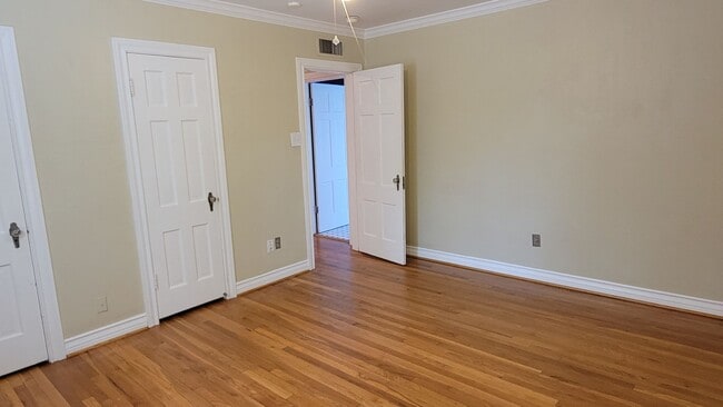Building Photo - PRE -LEASING FOR AUGUST 1ST! Great College Rental! Beautiful Home Near Tech Campus!!