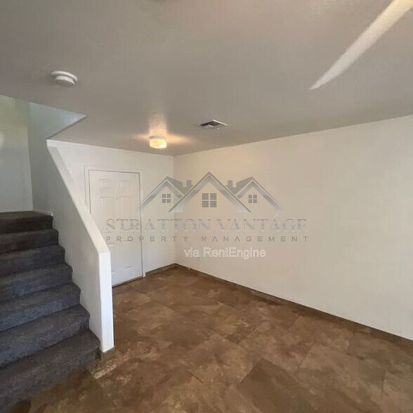 Building Photo - 9553 W Monte Vista Rd