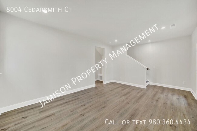 Building Photo - 8004 Cedarsmith Ct