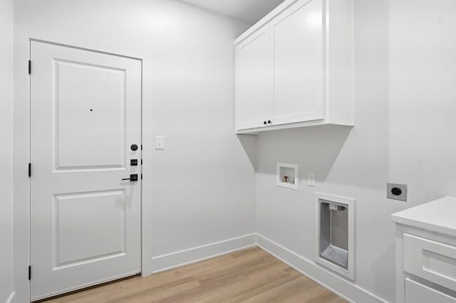 Building Photo - 6525 Inverness St