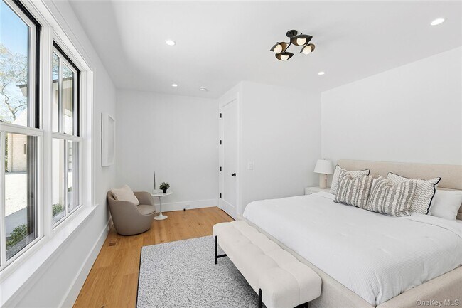 Building Photo - 510 Abrahams Path